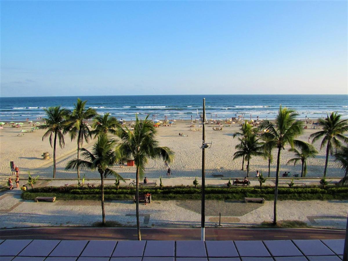 Apto Pe Na Areia Com Vista O Mar E Wifi Apartment